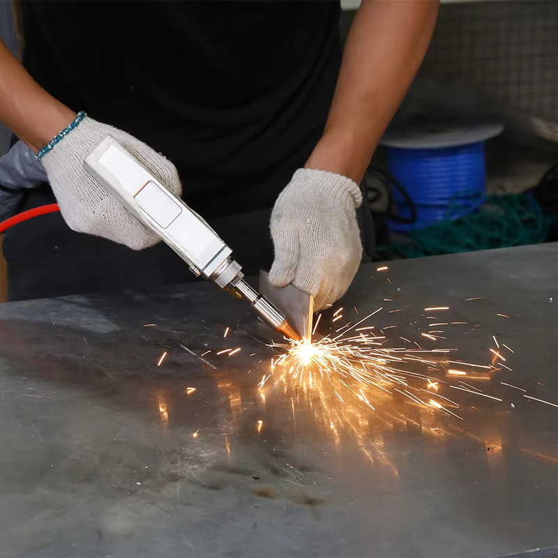 Máquina de Soldadura Láser Con - Industrial Laser Welding reseña y precio