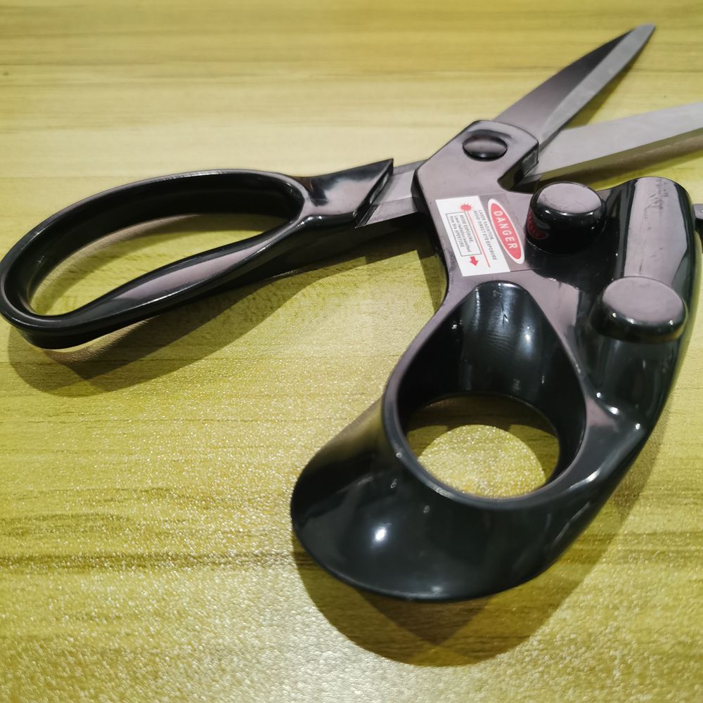 Tijeras Profesionales de Acero - Industrial Laser Welding reseña y precio